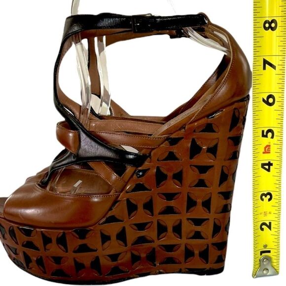 ALAIA Paris Leather Wedge Sandals - Picture 13 of 16